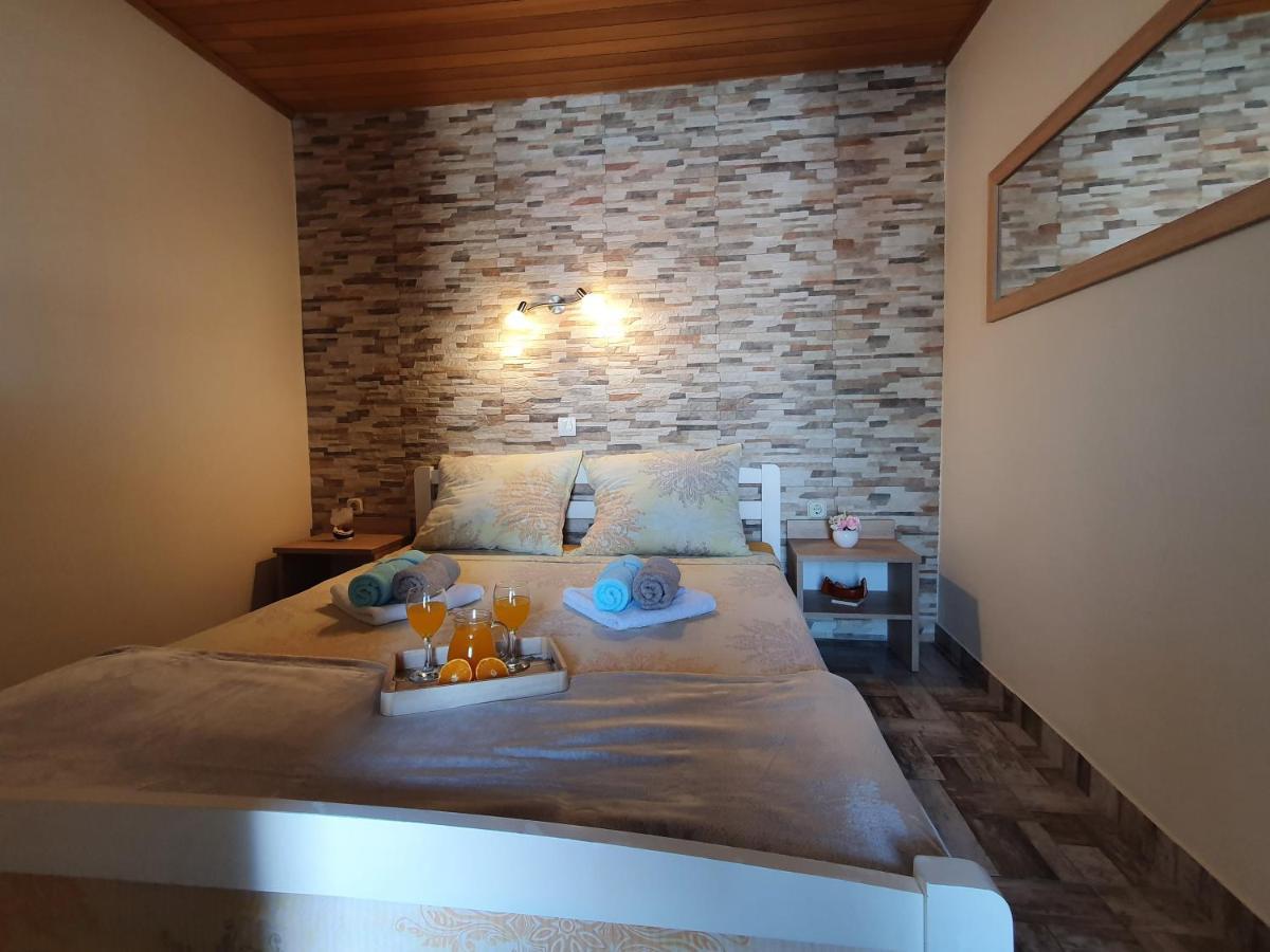 Apartmani Daria & Jure Trogir Exterior foto
